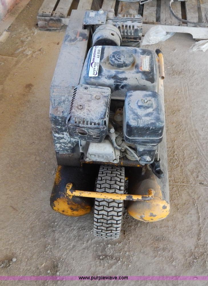 image for item AA9548 DeWalt D55270 air compressor