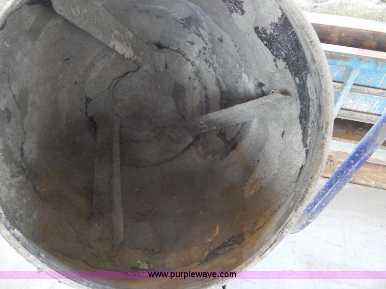 image for item AA9567 Kobalt 043206 concrete mixer