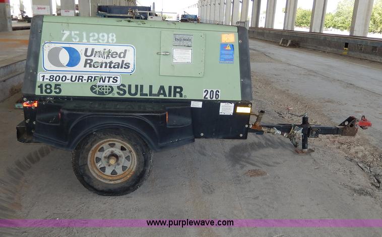 image for item AA9577 Sullair 185 portable compressor