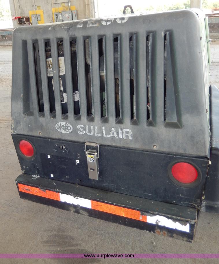 image for item AA9577 Sullair 185 portable compressor