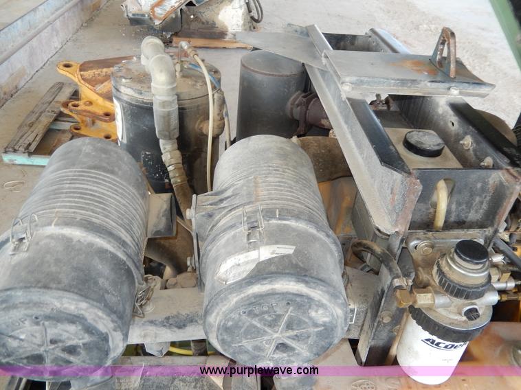 image for item AA9577 Sullair 185 portable compressor