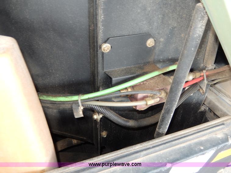 image for item AA9577 Sullair 185 portable compressor