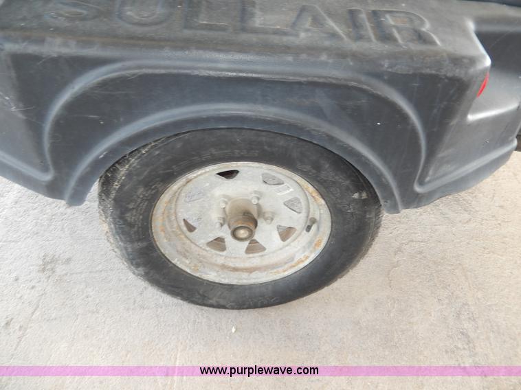 image for item AA9577 Sullair 185 portable compressor