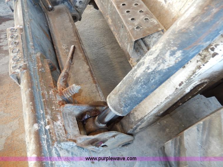 image for item AA9619 1999 Bobcat 873 skid steer