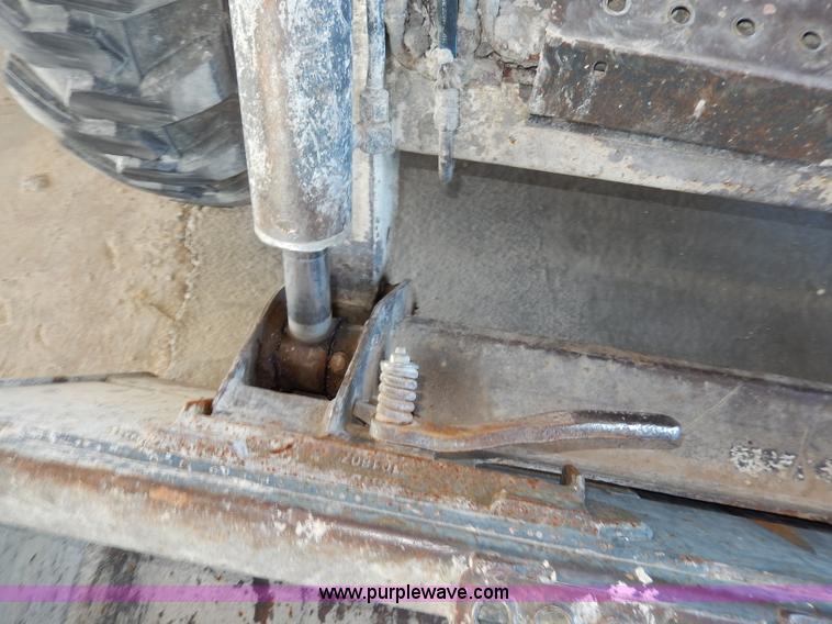 image for item AA9619 1999 Bobcat 873 skid steer