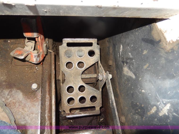 image for item AA9619 1999 Bobcat 873 skid steer