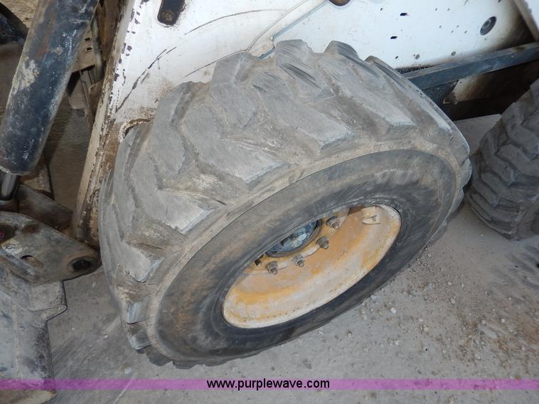 image for item AA9619 1999 Bobcat 873 skid steer