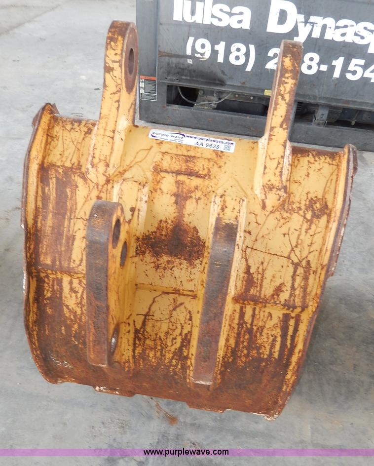 Case 580 backhoe bucket in Broken Arrow, OK Item AA9638 sold Purple Wave