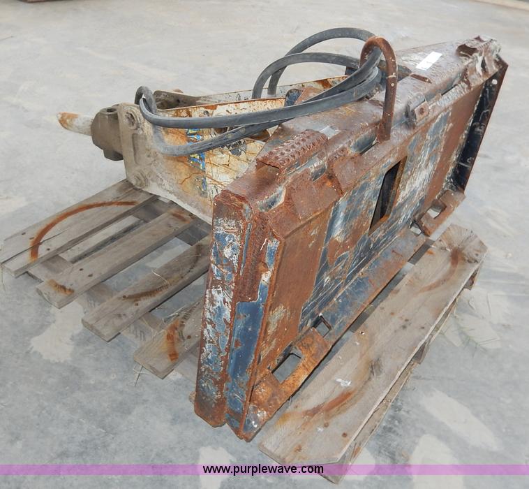 IPC HH500 skid steer jack hammer attachment in Broken Arrow, OK Item