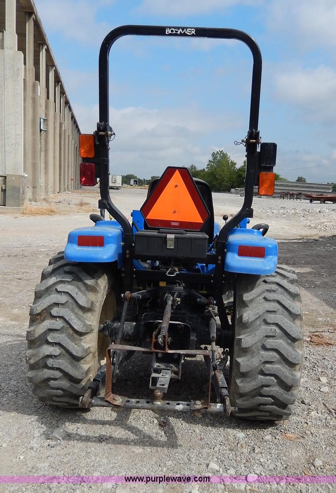 image for item AA9658 New Holland TC33DA tractor