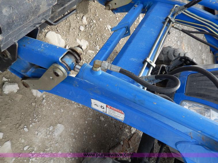 image for item AA9658 New Holland TC33DA tractor