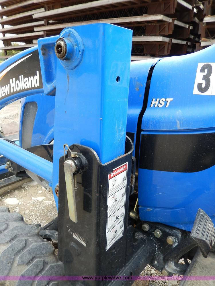 image for item AA9658 New Holland TC33DA tractor