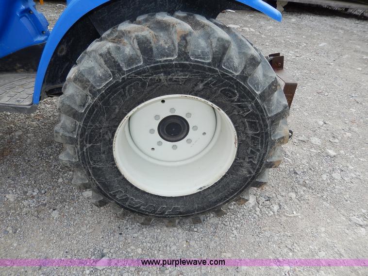 image for item AA9658 New Holland TC33DA tractor