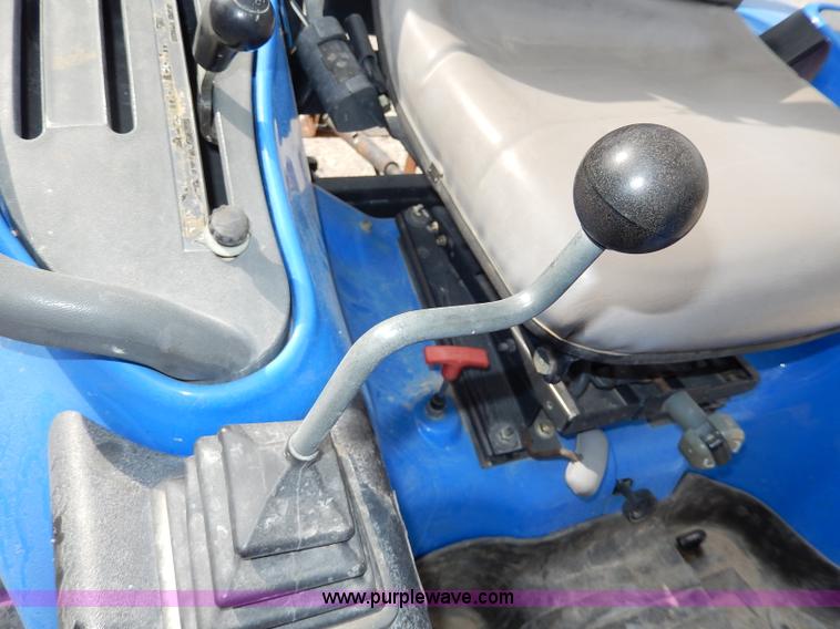 image for item AA9658 New Holland TC33DA tractor