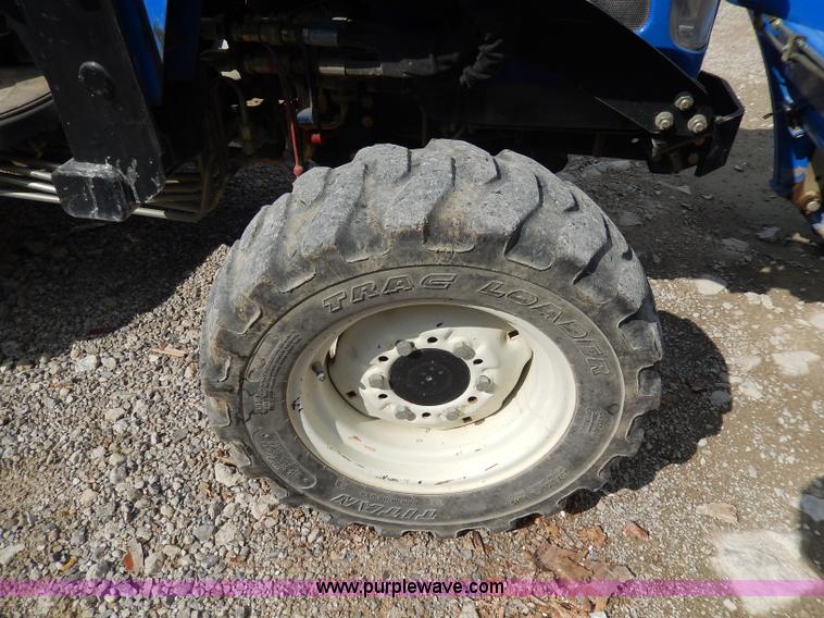 image for item AA9658 New Holland TC33DA tractor