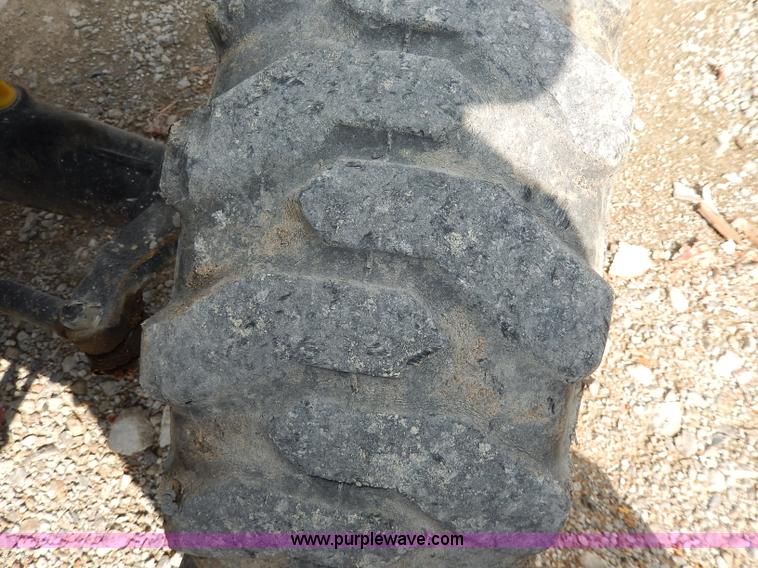 image for item AA9658 New Holland TC33DA tractor