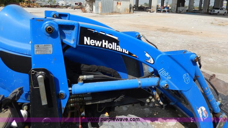 image for item AA9658 New Holland TC33DA tractor