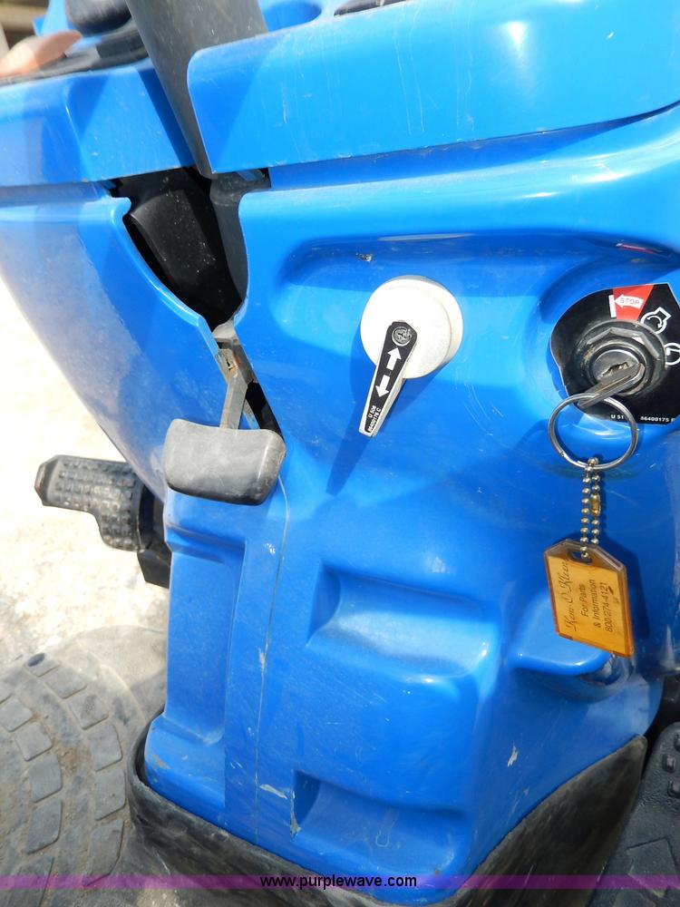 image for item AA9658 New Holland TC33DA tractor