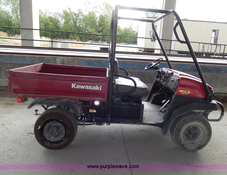 image for item AA9673 2005 Kawasaki Mule 3000 utility vehicle