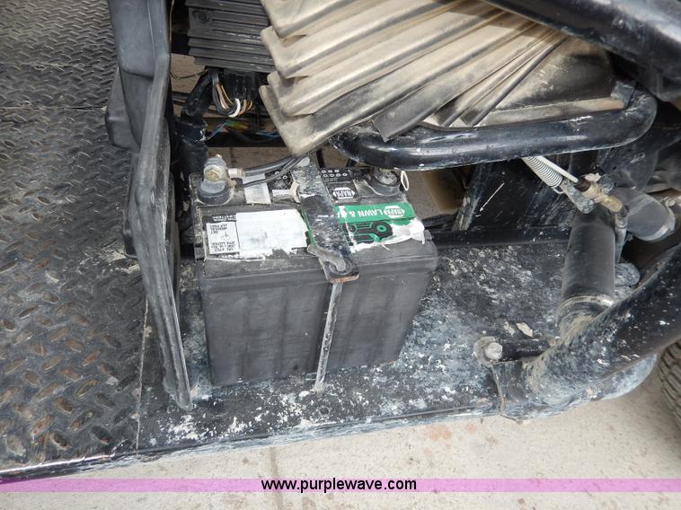 image for item AA9673 2005 Kawasaki Mule 3000 utility vehicle