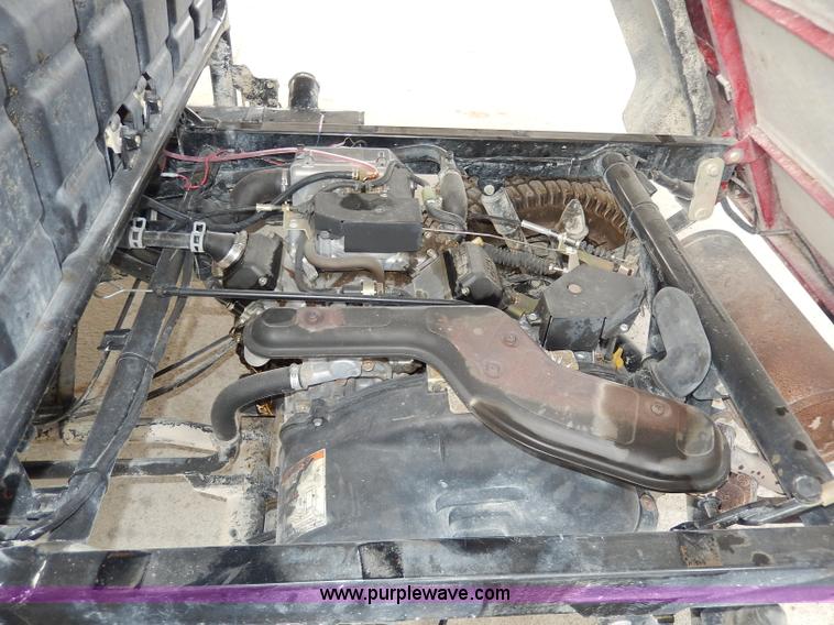 image for item AA9673 2005 Kawasaki Mule 3000 utility vehicle