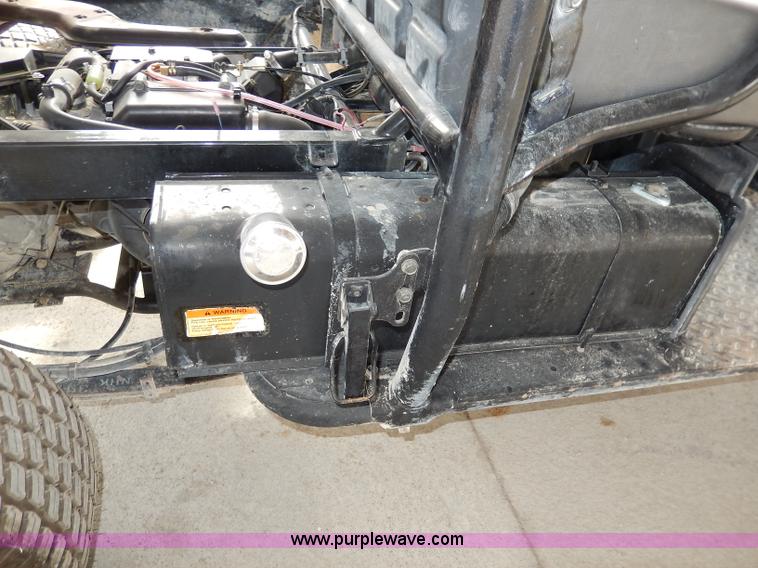 image for item AA9673 2005 Kawasaki Mule 3000 utility vehicle