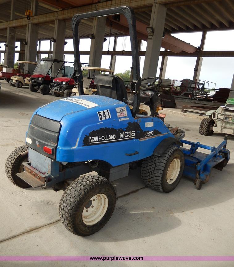 image for item AA9675 New Holland MC35 ZTR lawn mower