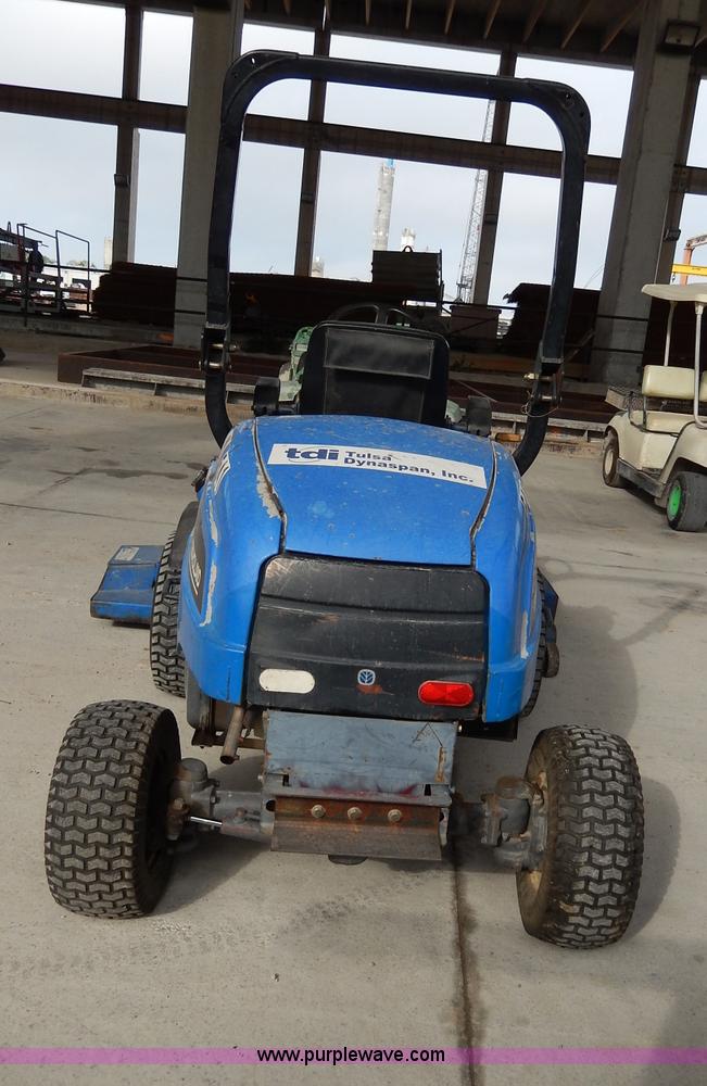 image for item AA9675 New Holland MC35 ZTR lawn mower