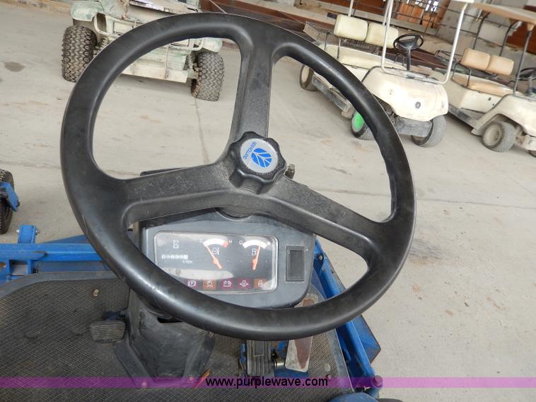 image for item AA9675 New Holland MC35 ZTR lawn mower