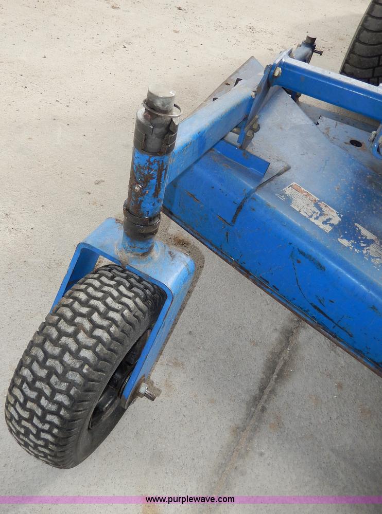 image for item AA9675 New Holland MC35 ZTR lawn mower