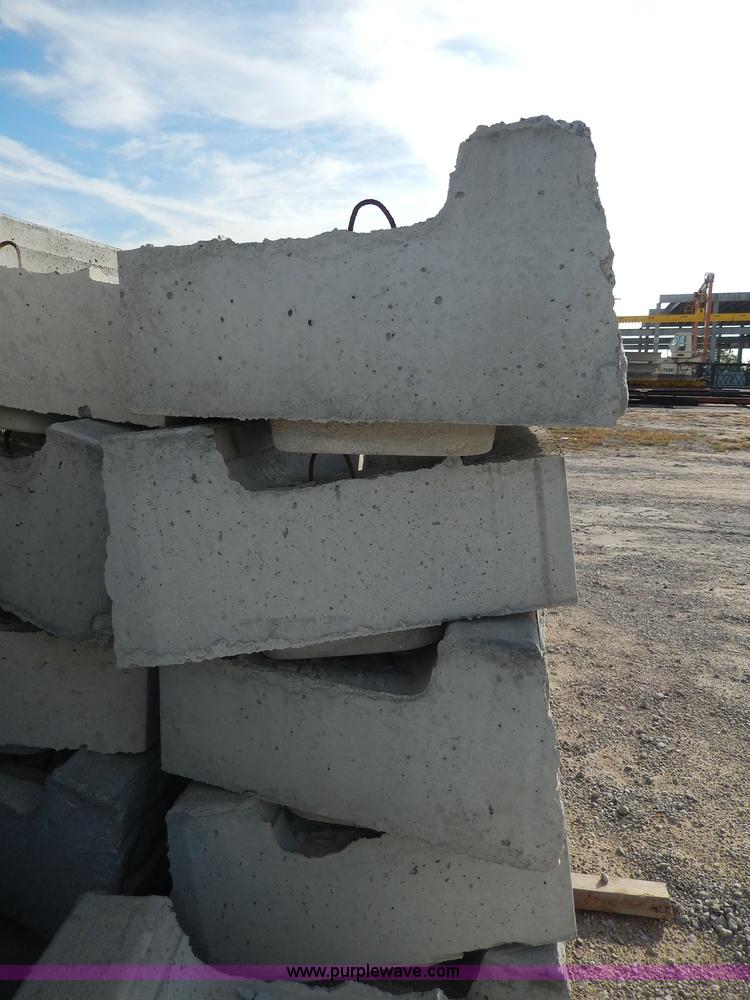 image for item AP9428 (34) decorative concrete ledge stone half tops