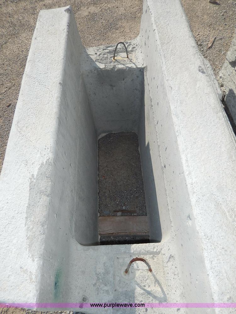 image for item AP9490 (34) decorative concrete ledge stone middle blocks