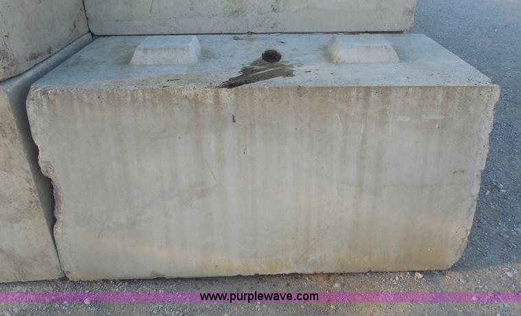 image for item AR9931 (10) concrete ecology blocks