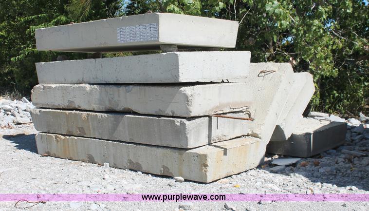 image for item AR9940 (15) concrete dunnage blocks