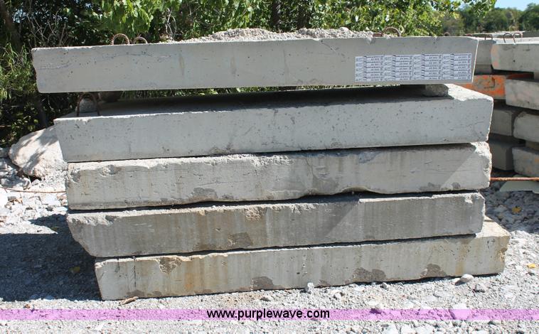 image for item AR9945 (15) concrete dunnage blocks