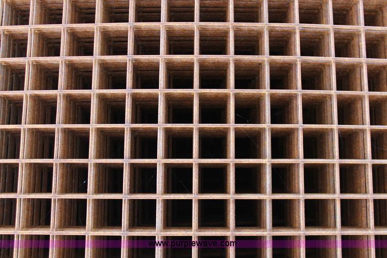 image for item AV9988 (180) Oklahoma 1066-5 steel and wire pre-cast concrete mesh panels