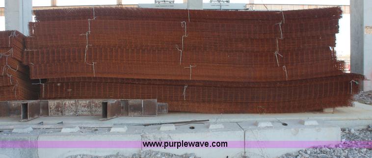 image for item AV9989 (300) Oklahoma 1560-0 steel and wire pre-cast mesh panels