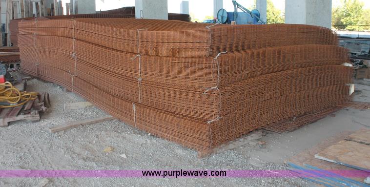 image for item AV9989 (300) Oklahoma 1560-0 steel and wire pre-cast mesh panels