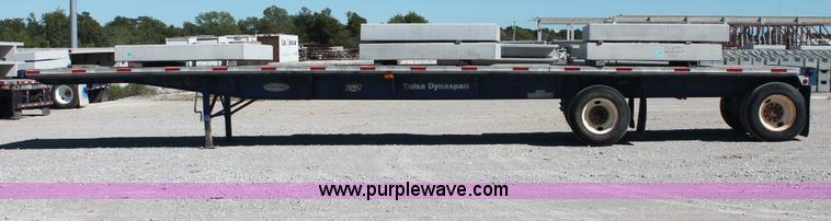 image for item H8439 1997 Fontaine LFTN-6-8048WSAK flatbed spread axle trailer