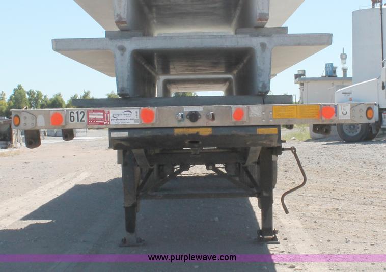 image for item H8441 2003 Utility FS2CHA flatbed spread axle trailer