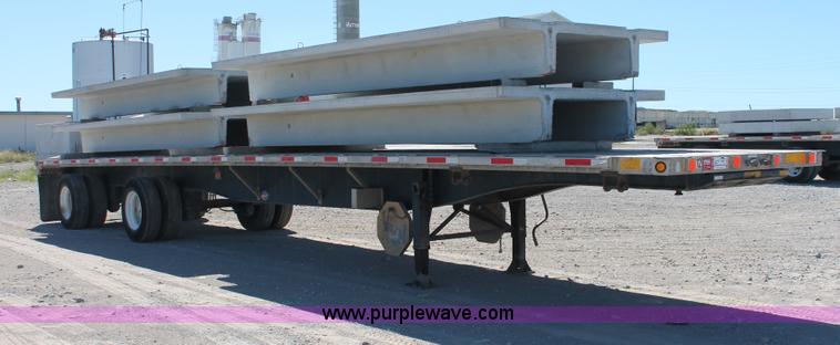 image for item H8441 2003 Utility FS2CHA flatbed spread axle trailer