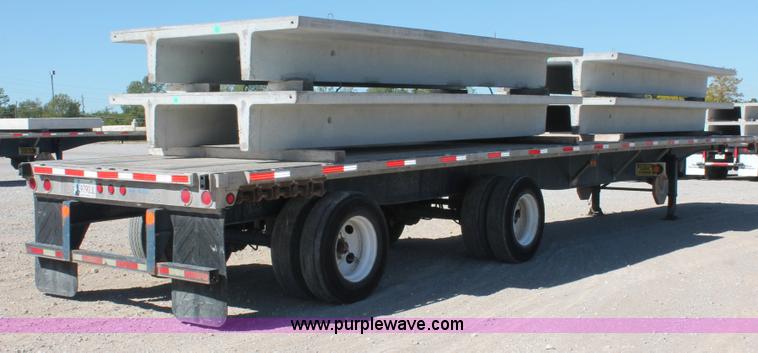 image for item H8441 2003 Utility FS2CHA flatbed spread axle trailer