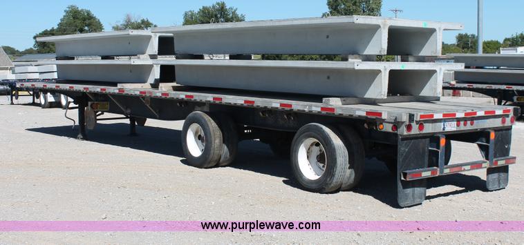 image for item H8441 2003 Utility FS2CHA flatbed spread axle trailer