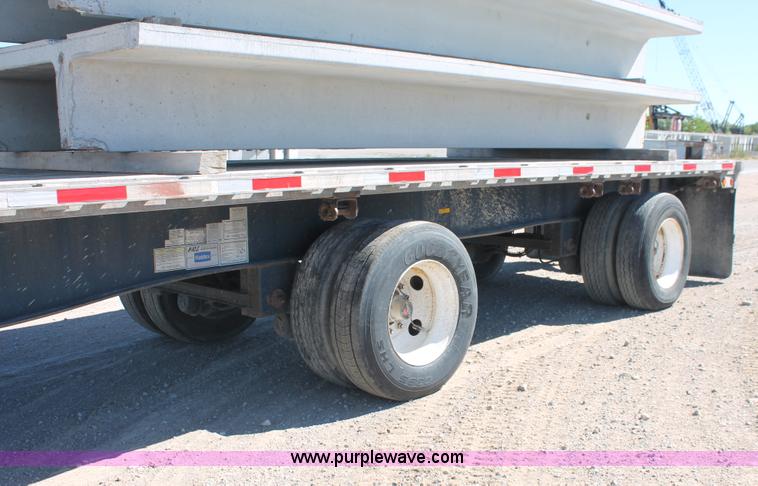 image for item H8441 2003 Utility FS2CHA flatbed spread axle trailer