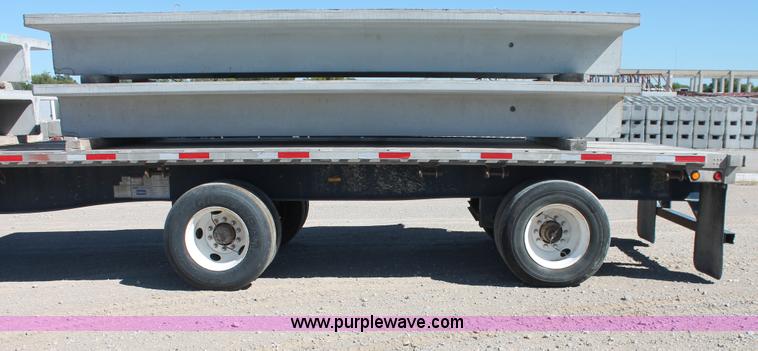 image for item H8441 2003 Utility FS2CHA flatbed spread axle trailer