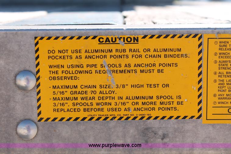 image for item H8441 2003 Utility FS2CHA flatbed spread axle trailer