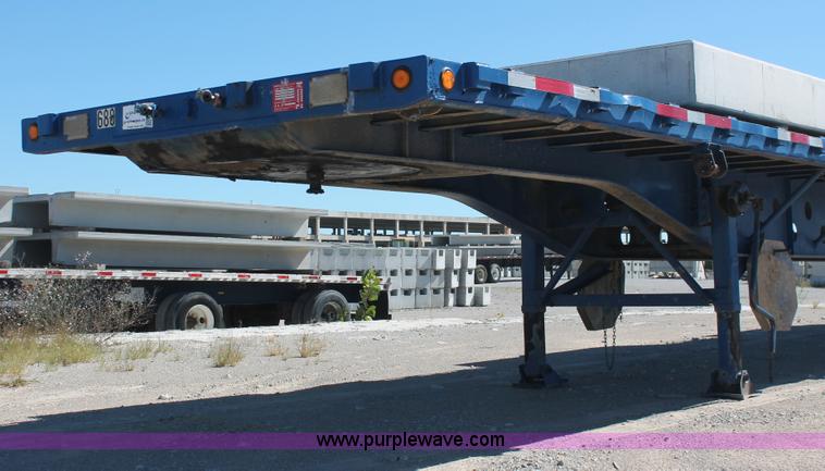 image for item H8442 1988 Transcraft TL-100K-48 flatbed spread axle trailer