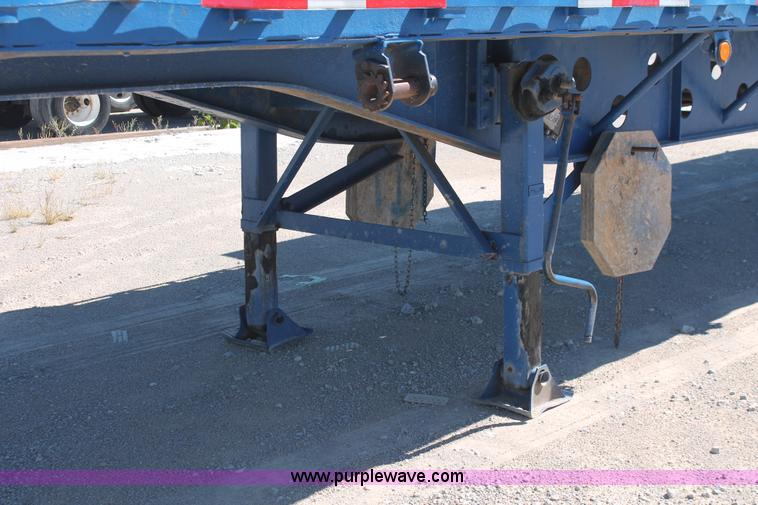 image for item H8442 1988 Transcraft TL-100K-48 flatbed spread axle trailer