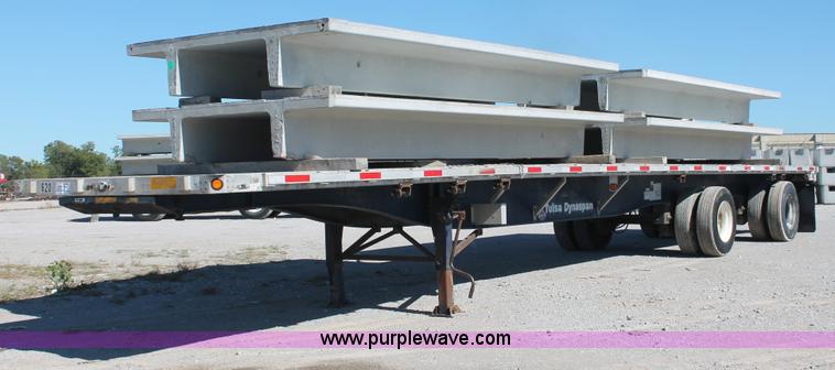 image for item H8443 2002 Utility FS2CHA flatbed spread axle trailer