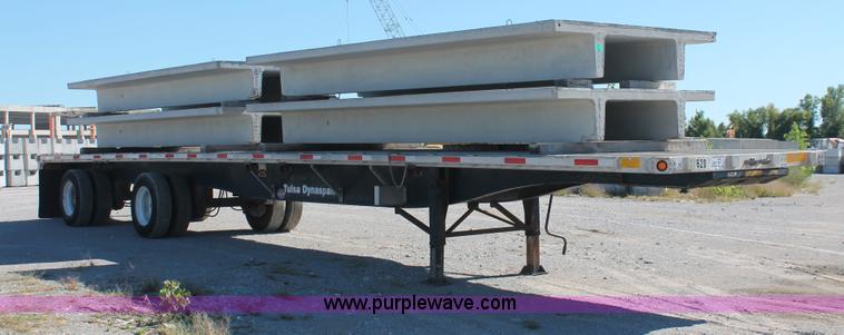 image for item H8443 2002 Utility FS2CHA flatbed spread axle trailer